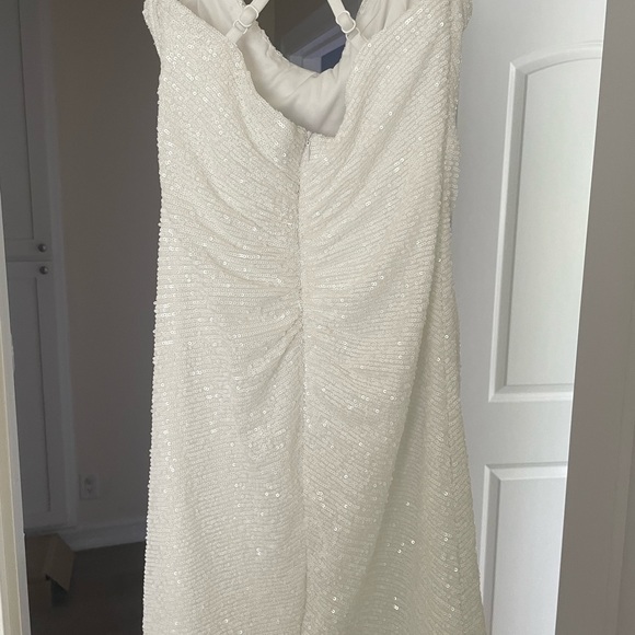 Short All Over Sequin Soft Draped Cowl W Spaghetti Strap X Back - Picture 5 of 8